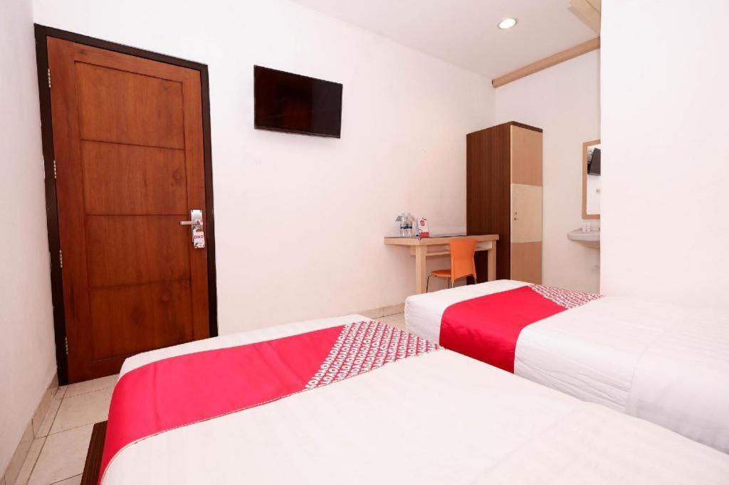 סמאראנג Oyo 1251 Residence 8 מראה חיצוני תמונה
